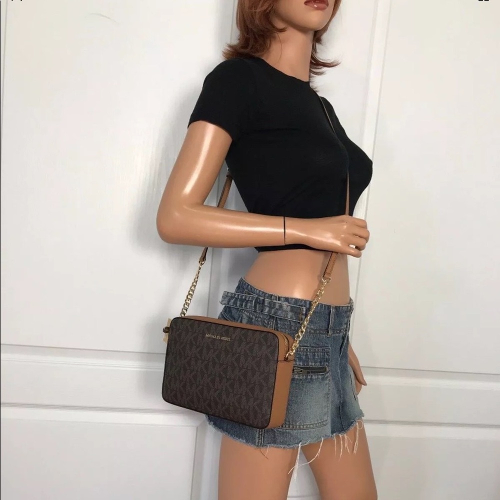 🌿Michael Kors Large Crossbody Shoulder Bag NWT. - Picture 7 of 8